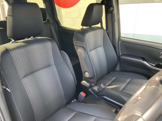 トヨタ ヴォクシーハイブリッド 1.8 ハイブリッド ZS 煌Ⅱの中古車