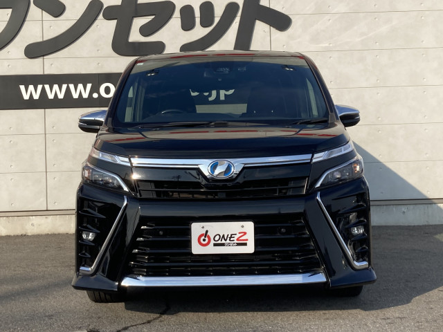 トヨタ ヴォクシーハイブリッド 1.8 ハイブリッド ZS 煌Ⅱの中古車
