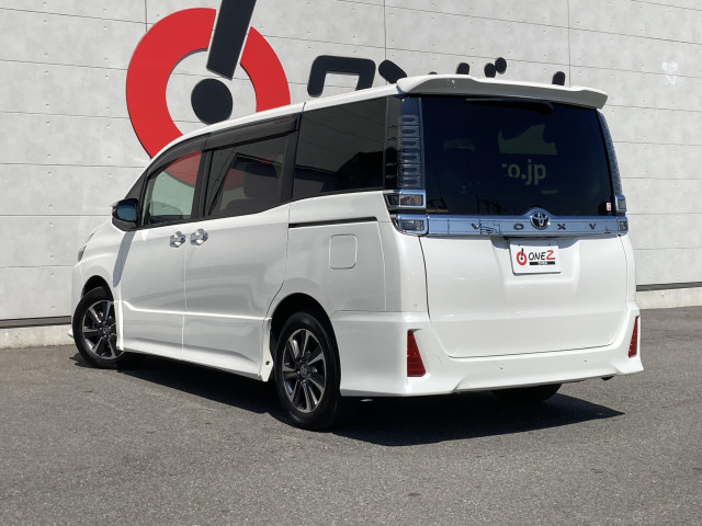 トヨタ ヴォクシー 2.0 ZS 煌Ⅲの中古車