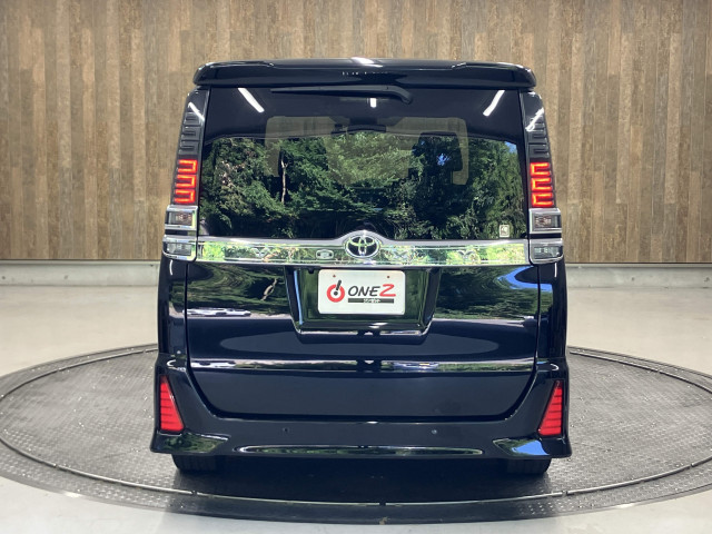 当社の在庫は、全車第三者機関の査定を通った車両ですので、状態に関しましては確かな一台を御案内致しております。