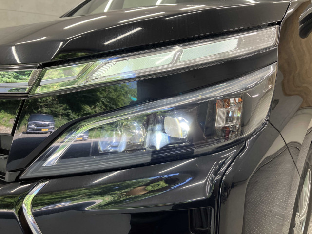 トヨタ ヴォクシー 2.0 ZS 煌Ⅲの中古車