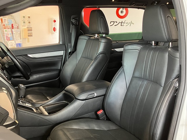 トヨタ アルファード ハイブリッド 2.5 エグゼクティブ ラウンジ S E-Four 4WDの中古車