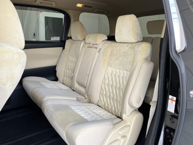 トヨタ アルファード 2.5 Xの中古車