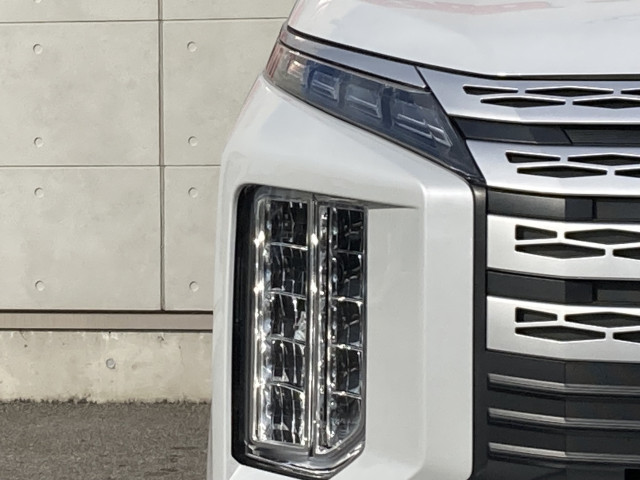 三菱 デリカD:5 2.2 P ディーゼルターボ 4WDの中古車