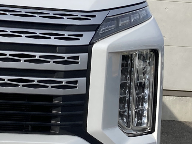 三菱 デリカD:5 2.2 P ディーゼルターボ 4WDの中古車