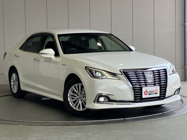 トヨタ クラウンロイヤルハイブリッド ハイブリッド 2.5 ロイヤルサルーンの中古車