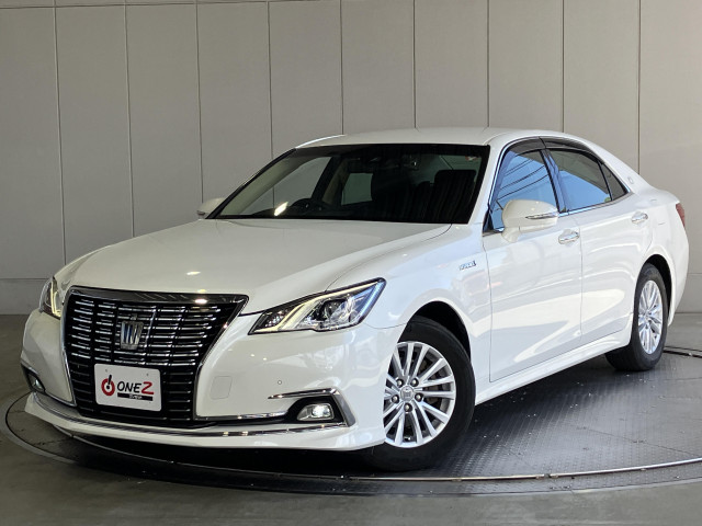 トヨタ クラウンロイヤルハイブリッド ハイブリッド 2.5 ロイヤルサルーンの中古車