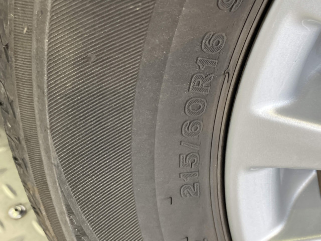 トヨタ クラウンロイヤルハイブリッド ハイブリッド 2.5 ロイヤルサルーンの中古車