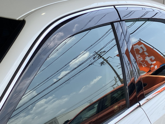 トヨタ クラウンロイヤルハイブリッド ハイブリッド 2.5 ロイヤルサルーンの中古車