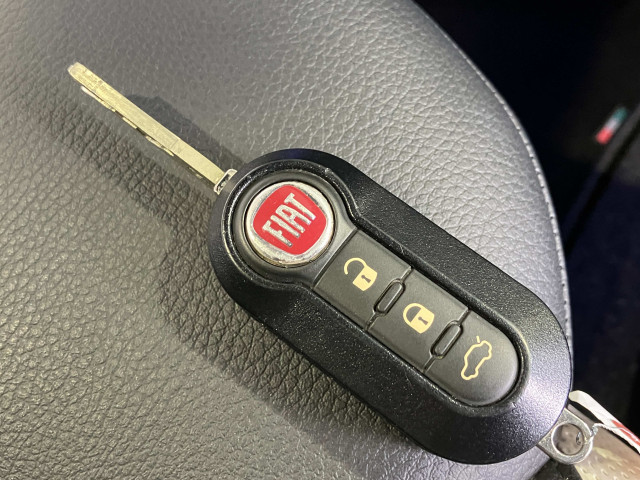 フィアット 500S S マヌアーレの中古車