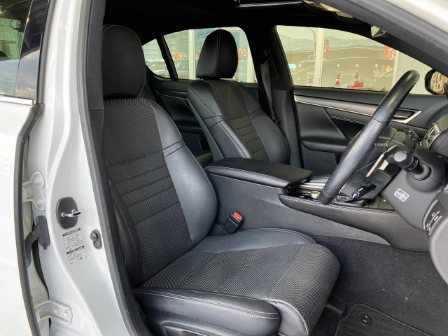 レクサス GS 300h Fスポーツの中古車