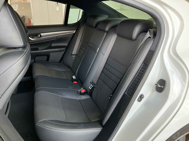レクサス GS 300h Fスポーツの中古車