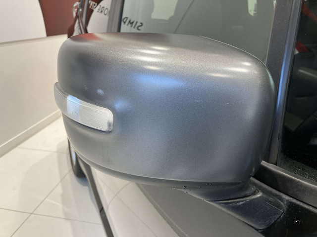 ジープ レネゲード リミテッドの中古車