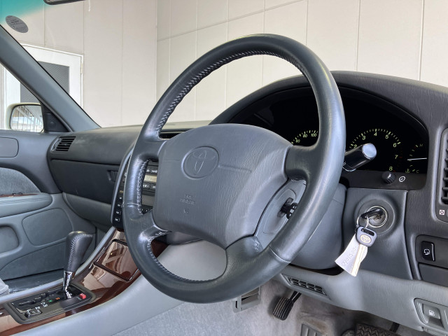トヨタ セルシオ 4.0 A仕様の中古車