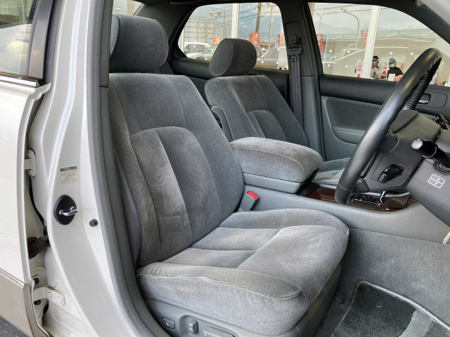 トヨタ セルシオ 4.0 A仕様の中古車