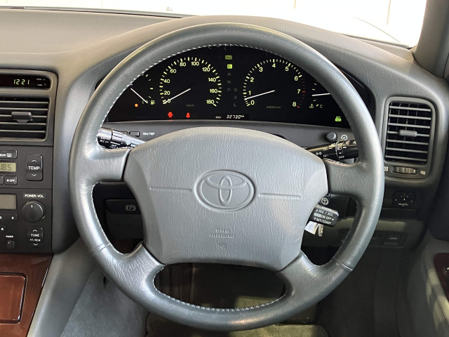 トヨタ セルシオ 4.0 A仕様の中古車