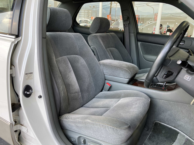 トヨタ セルシオ 4.0 A仕様の中古車
