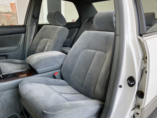 トヨタ セルシオ 4.0 A仕様の中古車