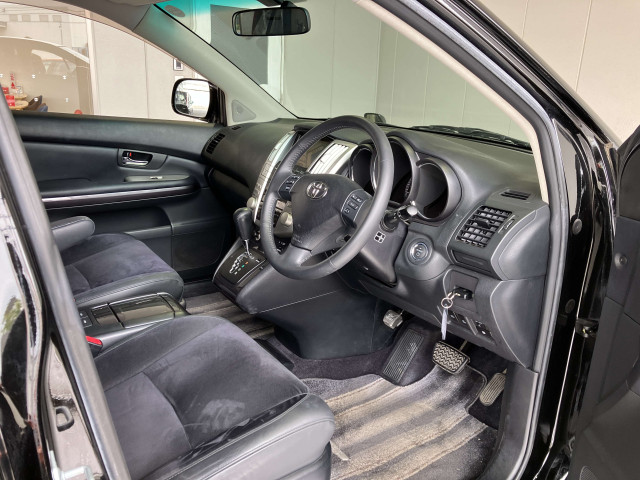 トヨタ ハリアーハイブリッド 3.3 Lパッケージ 4WDの中古車