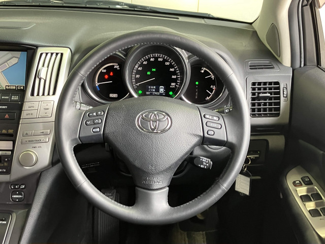 トヨタ ハリアーハイブリッド 3.3 Lパッケージ 4WDの中古車