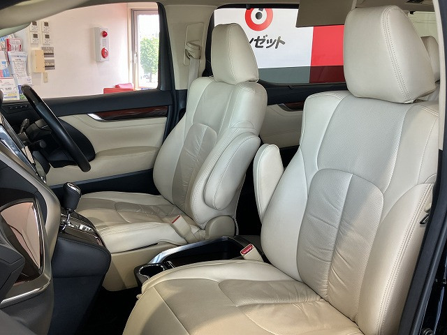 トヨタ ヴェルファイア 2.5 Vの中古車