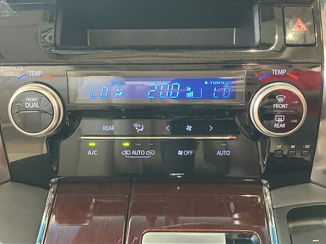 トヨタ ヴェルファイア 2.5 Vの中古車