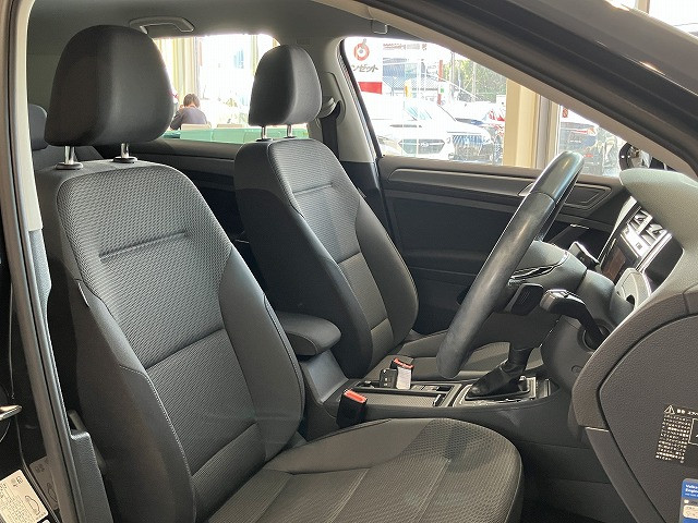 フォルクスワーゲン ゴルフ TSI コンフォートライン マイスターの中古車
