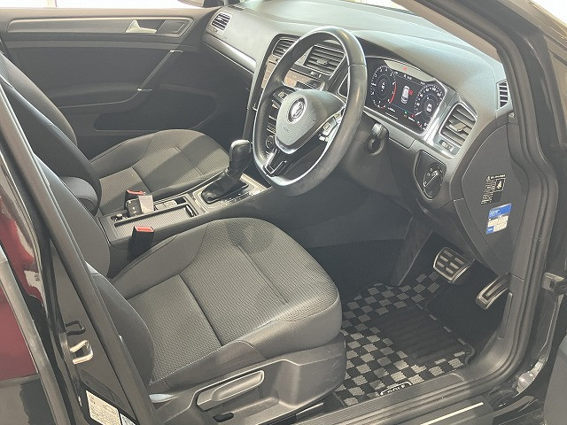 フォルクスワーゲン ゴルフ TSI コンフォートライン マイスターの中古車