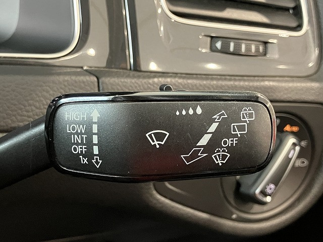 フォルクスワーゲン ゴルフ TSI コンフォートライン マイスターの中古車