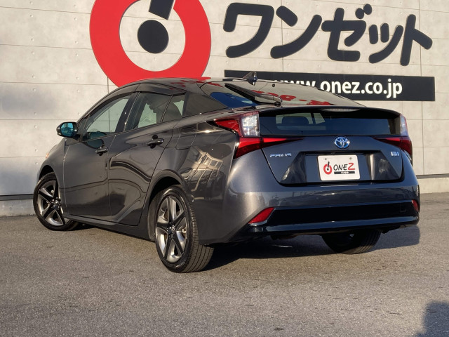 トヨタ プリウス 1.8 A ツーリングセレクションの中古車