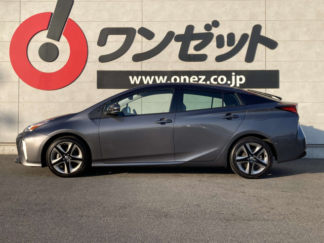 トヨタ プリウス 1.8 A ツーリングセレクションの中古車