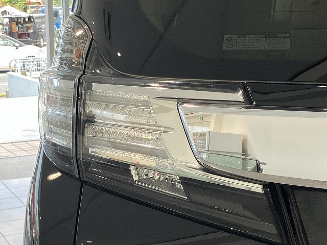 トヨタ ヴェルファイア 2.5 Xの中古車