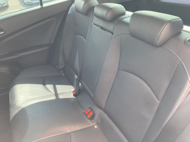 トヨタ プリウス 1.8 S ツーリングセレクションの中古車