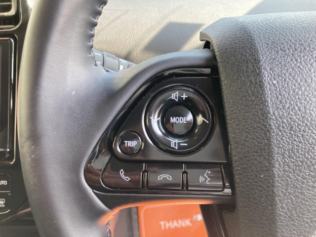 トヨタ プリウス 1.8 S ツーリングセレクションの中古車