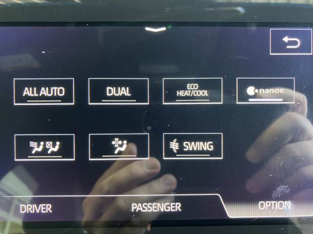 トヨタ クラウン ハイブリッド 2.5 RS アドバンスの中古車
