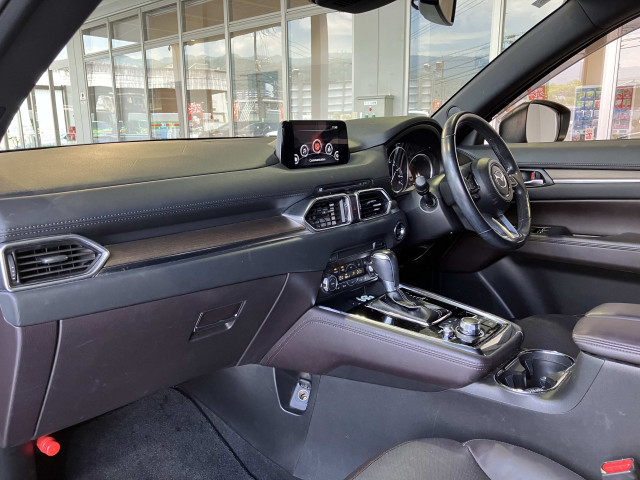マツダ CXー8 2.2 XD Lパッケージ ディーゼルターボ 4WDの中古車
