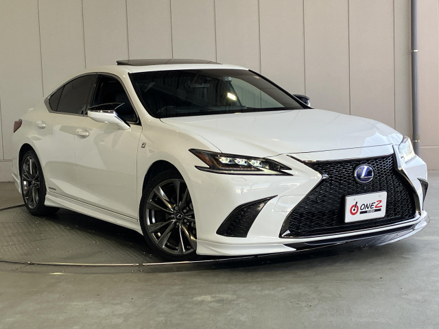 レクサス ES 300h Fスポーツの中古車