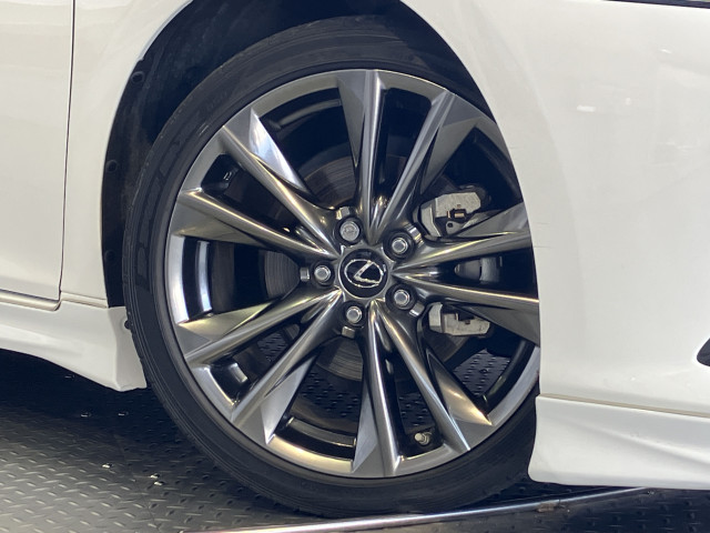 レクサス ES 300h Fスポーツの中古車