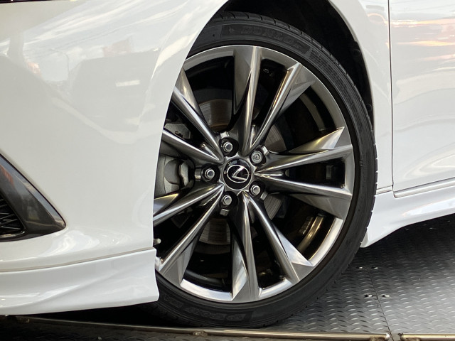 レクサス ES 300h Fスポーツの中古車
