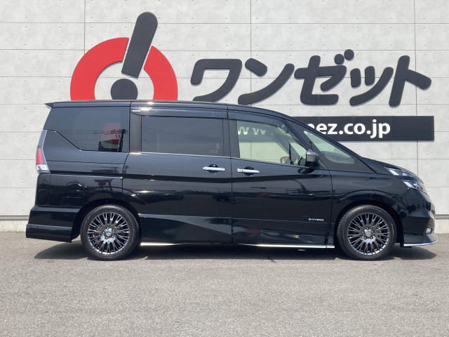 日産 セレナ 2.0 AUTECH スポーツスペックの中古車