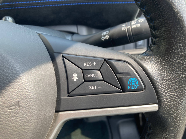 日産 セレナ 2.0 AUTECH スポーツスペックの中古車