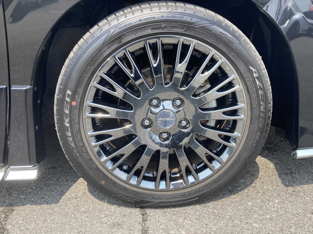日産 セレナ 2.0 AUTECH スポーツスペックの中古車