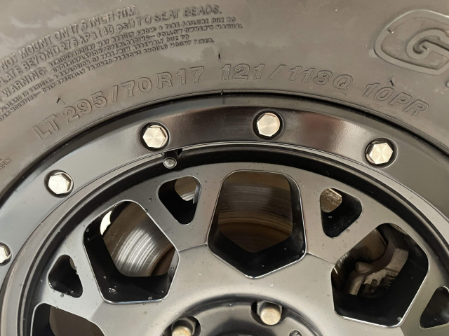 ジープ ラングラー アンリミテッド サハラ 3.6L 4WDの中古車