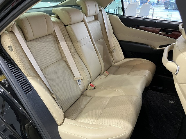 トヨタ クラウンマジェスタ 3.5 Fバージョンの中古車
