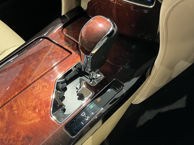 トヨタ クラウンマジェスタ 3.5 Fバージョンの中古車