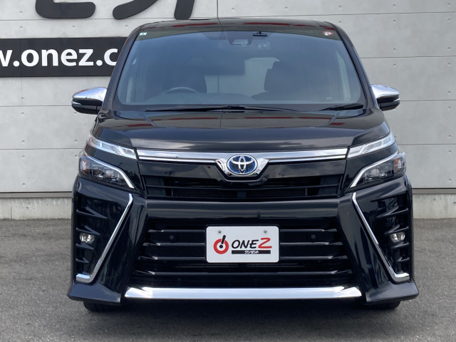 トヨタ ヴォクシー 1.8 ハイブリッド ZS 煌Ⅲの中古車