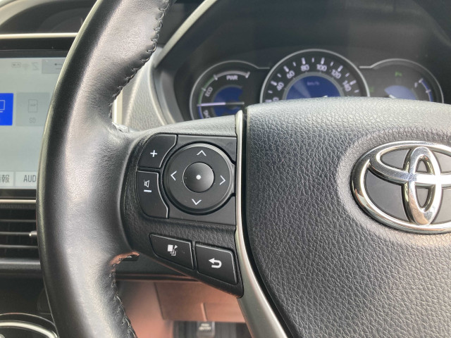 トヨタ ヴォクシー 1.8 ハイブリッド ZS 煌Ⅲの中古車