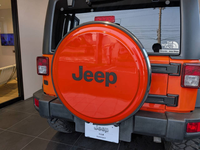 ジープ ラングラー アンリミテッド サンセット オレンジ 4WDの中古車