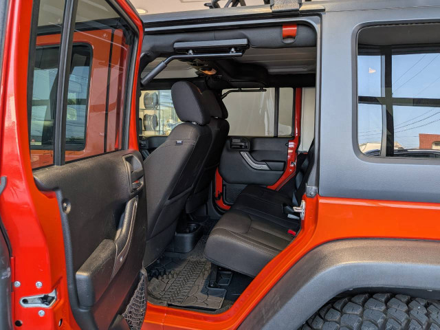 ジープ ラングラー アンリミテッド サンセット オレンジ 4WDの中古車