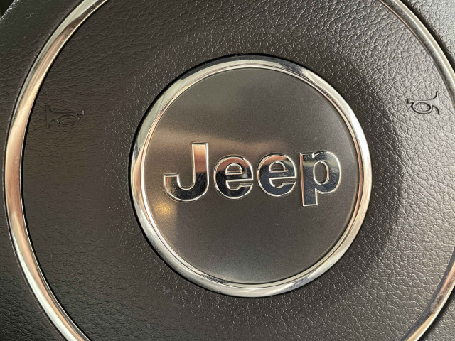 ジープ ラングラー アンリミテッド アルティチュード 4WDの中古車